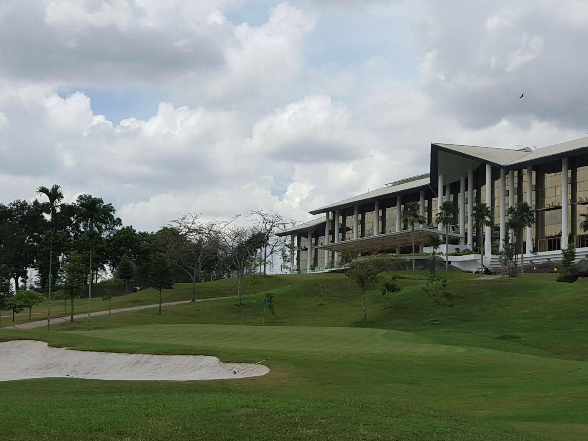 Austin Heights Golf & Hotel Resort 新山 外观 照片